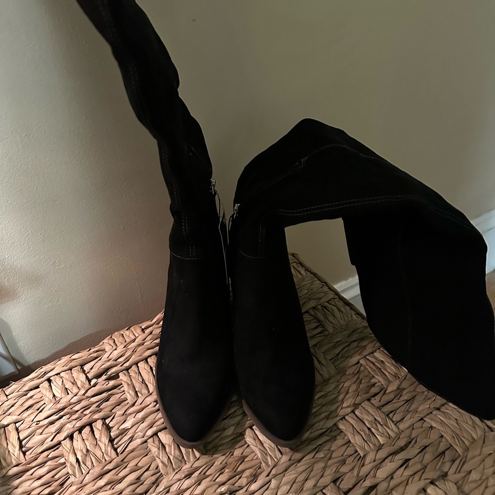 universal thread over the knee black boots